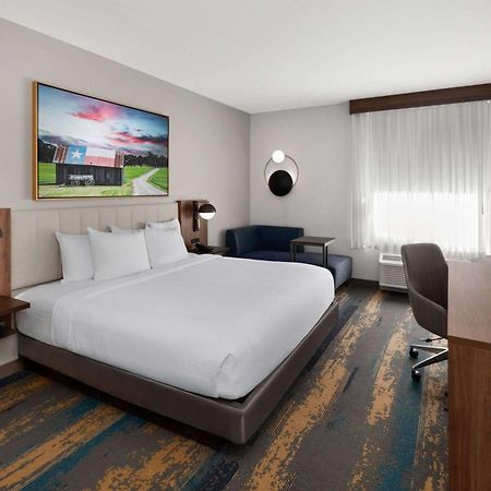 La Quinta Inn & Suites By Wyndham San Antonio At The Rim Extérieur photo